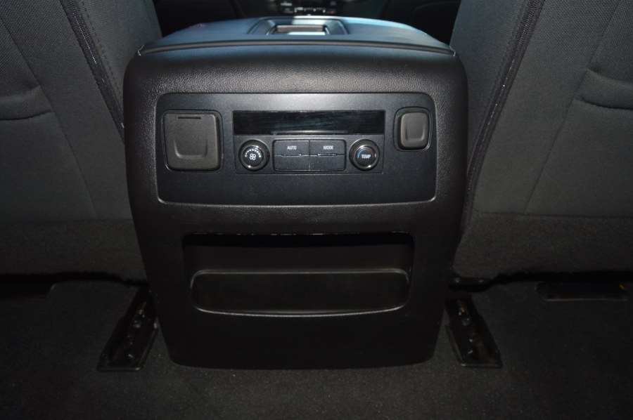 2020 Chevrolet Suburban 2WD 4dr LS, available for sale in Moreno Valley, California | Fusion Motors Inc. Moreno Valley, California 2020 Chevrolet Suburban 2WD 4dr LS, available for sale in Moreno Valley, California | Fusion Motors Inc. Moreno Valley, California