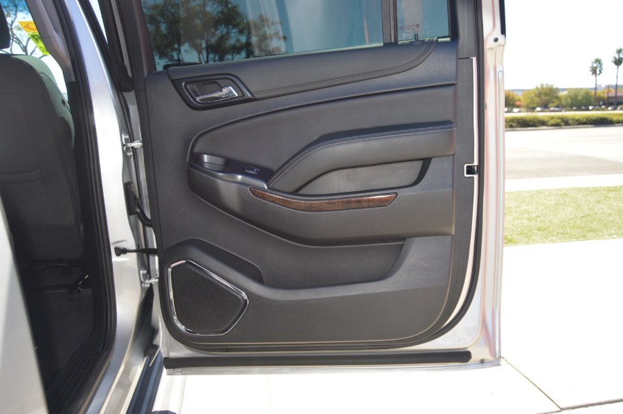 2020 Chevrolet Suburban 2WD 4dr LS, available for sale in Moreno Valley, California | Fusion Motors Inc. Moreno Valley, California 2020 Chevrolet Suburban 2WD 4dr LS, available for sale in Moreno Valley, California | Fusion Motors Inc. Moreno Valley, California