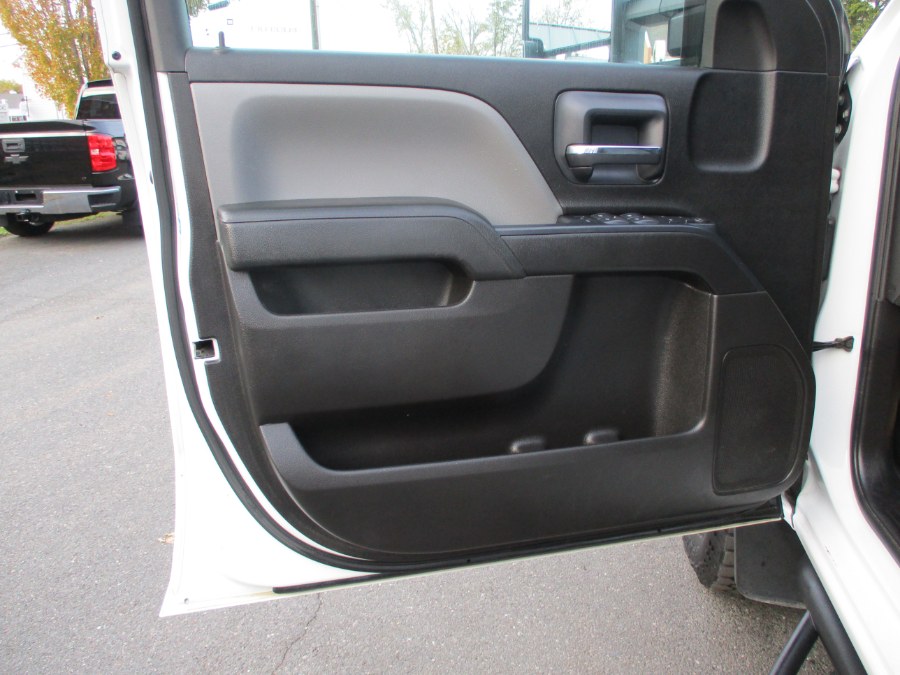 2019 GMC Sierra 2500HD 4WD Double Cab 144.2", available for sale in Suffield, Connecticut | Suffield Auto LLC. Suffield, Connecticut 2019 GMC Sierra 2500HD 4WD Double Cab 144.2", available for sale in Suffield, Connecticut | Suffield Auto LLC. Suffield, Connecticut