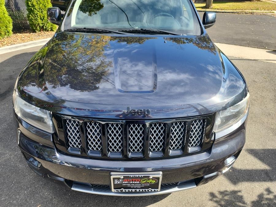 2012 Jeep Grand Cherokee 4WD 4dr Laredo Altitude, available for sale in Islip, New York | L.I. Auto Gallery. Islip, New York 2012 Jeep Grand Cherokee 4WD 4dr Laredo Altitude, available for sale in Islip, New York | L.I. Auto Gallery. Islip, New York