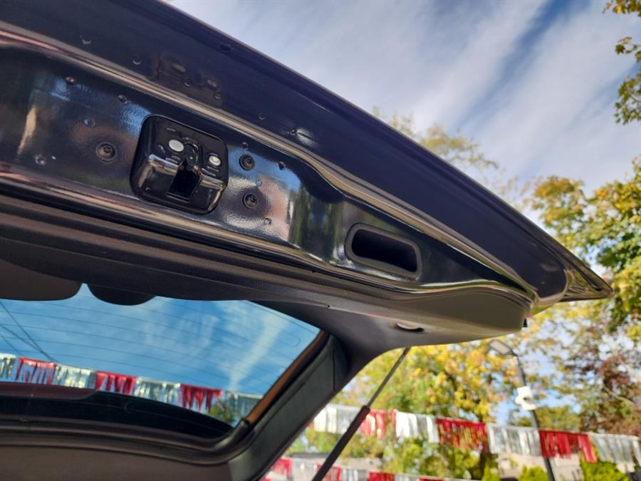 2012 Jeep Grand Cherokee 4WD 4dr Laredo Altitude, available for sale in Islip, New York | L.I. Auto Gallery. Islip, New York 2012 Jeep Grand Cherokee 4WD 4dr Laredo Altitude, available for sale in Islip, New York | L.I. Auto Gallery. Islip, New York