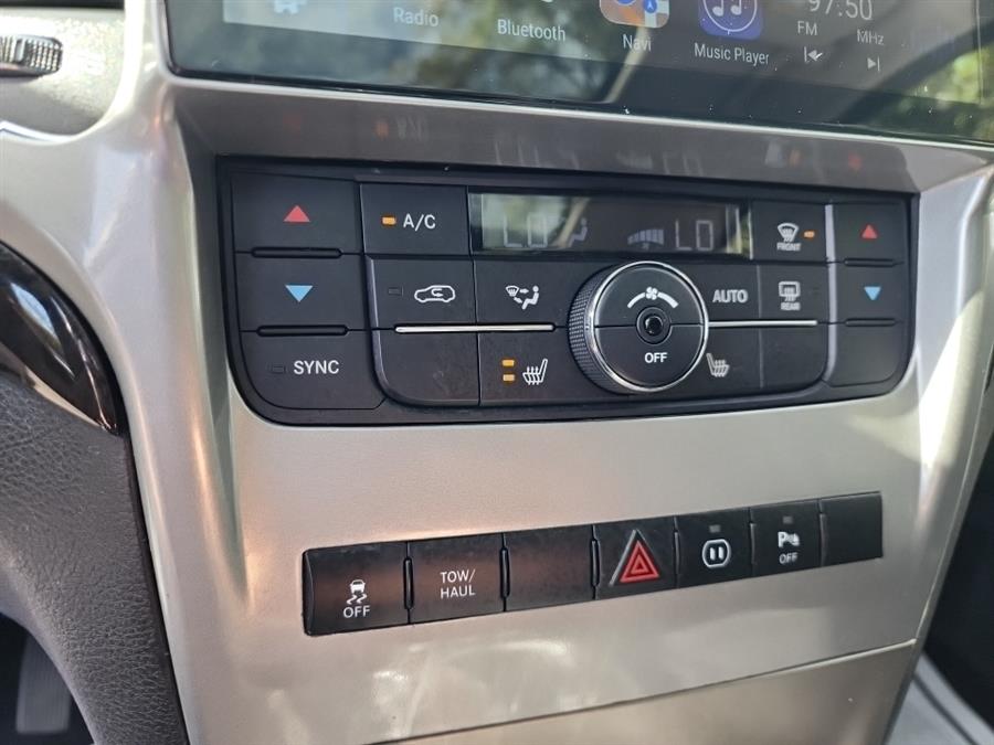 2012 Jeep Grand Cherokee 4WD 4dr Laredo Altitude, available for sale in Islip, New York | L.I. Auto Gallery. Islip, New York 2012 Jeep Grand Cherokee 4WD 4dr Laredo Altitude, available for sale in Islip, New York | L.I. Auto Gallery. Islip, New York