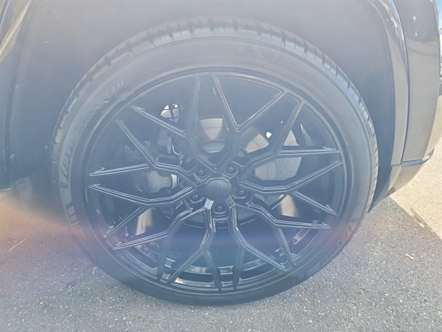 2012 Jeep Grand Cherokee 4WD 4dr Laredo Altitude, available for sale in Islip, New York | L.I. Auto Gallery. Islip, New York 2012 Jeep Grand Cherokee 4WD 4dr Laredo Altitude, available for sale in Islip, New York | L.I. Auto Gallery. Islip, New York