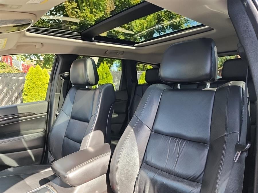 2012 Jeep Grand Cherokee 4WD 4dr Laredo Altitude, available for sale in Islip, New York | L.I. Auto Gallery. Islip, New York 2012 Jeep Grand Cherokee 4WD 4dr Laredo Altitude, available for sale in Islip, New York | L.I. Auto Gallery. Islip, New York