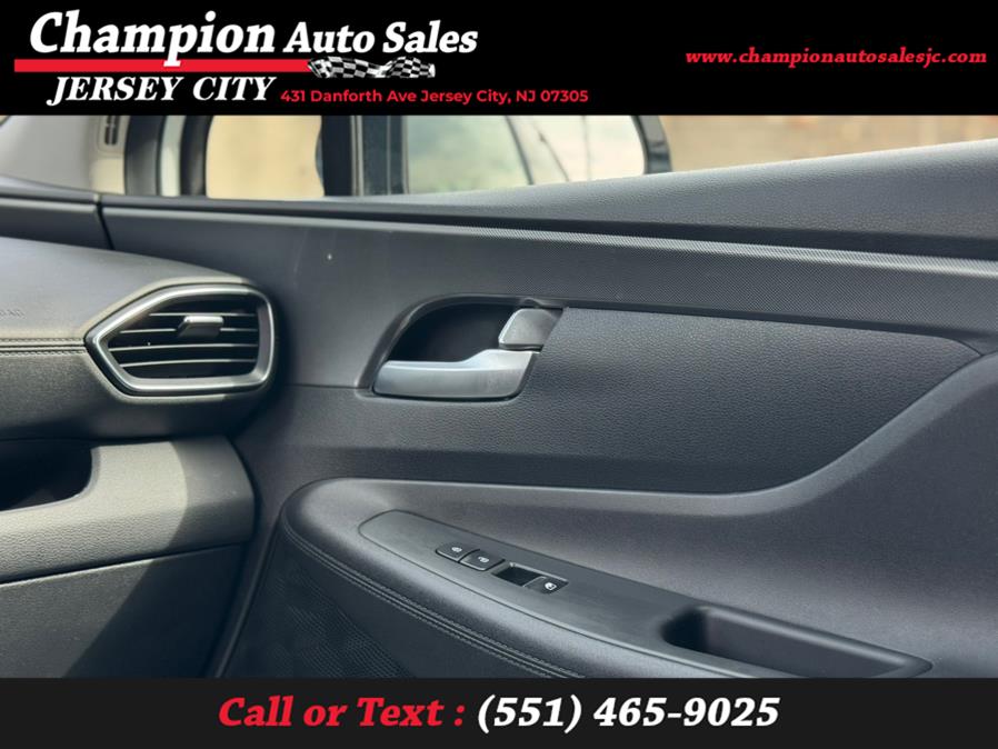 2022 Hyundai Santa Fe XRT AWD, available for sale in Jersey City, New Jersey | Champion Auto Sales. Jersey City, New Jersey 2022 Hyundai Santa Fe XRT AWD, available for sale in Jersey City, New Jersey | Champion Auto Sales. Jersey City, New Jersey