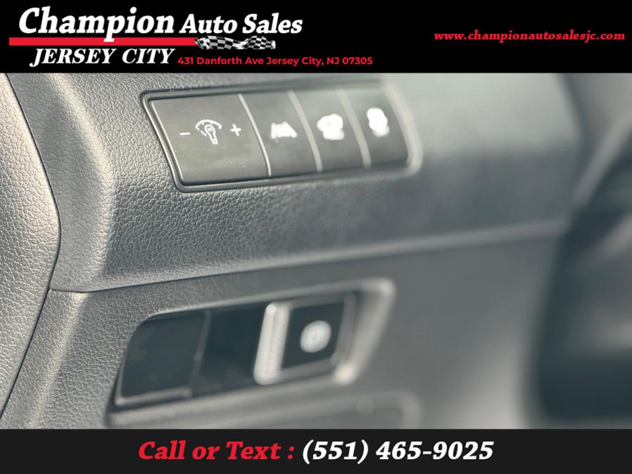 2022 Hyundai Santa Fe XRT AWD, available for sale in Jersey City, New Jersey | Champion Auto Sales. Jersey City, New Jersey 2022 Hyundai Santa Fe XRT AWD, available for sale in Jersey City, New Jersey | Champion Auto Sales. Jersey City, New Jersey