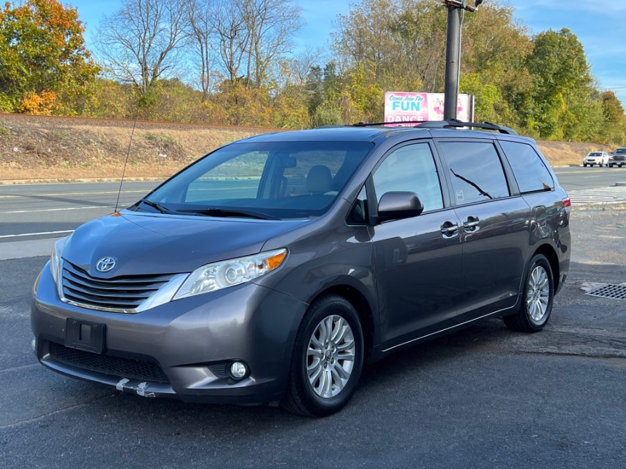 Used 2014 Toyota Sienna in Westfield, Massachusetts | Auto Wings Cop. Westfield, Massachusetts