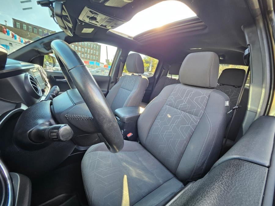 2017 Toyota Tacoma TRD Off Road Double Cab 5'' Bed V6 4x4 AT (Natl), available for sale in Paterson, New Jersey | Champion of Paterson. Paterson, New Jersey 2017 Toyota Tacoma TRD Off Road Double Cab 5'' Bed V6 4x4 AT (Natl), available for sale in Paterson, New Jersey | Champion of Paterson. Paterson, New Jersey