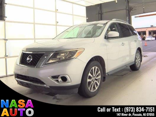 Used 2013 Nissan Pathfinder in Passaic, New Jersey | Nasa Auto. Passaic, New Jersey