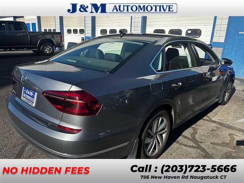 2018 Volkswagen Passat 2.0T SE, available for sale in Naugatuck, Connecticut | J&M Automotive Sls&Svc LLC. Naugatuck, Connecticut 2018 Volkswagen Passat 2.0T SE, available for sale in Naugatuck, Connecticut | J&M Automotive Sls&Svc LLC. Naugatuck, Connecticut