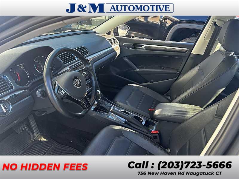 2018 Volkswagen Passat 2.0T SE, available for sale in Naugatuck, Connecticut | J&M Automotive Sls&Svc LLC. Naugatuck, Connecticut 2018 Volkswagen Passat 2.0T SE, available for sale in Naugatuck, Connecticut | J&M Automotive Sls&Svc LLC. Naugatuck, Connecticut