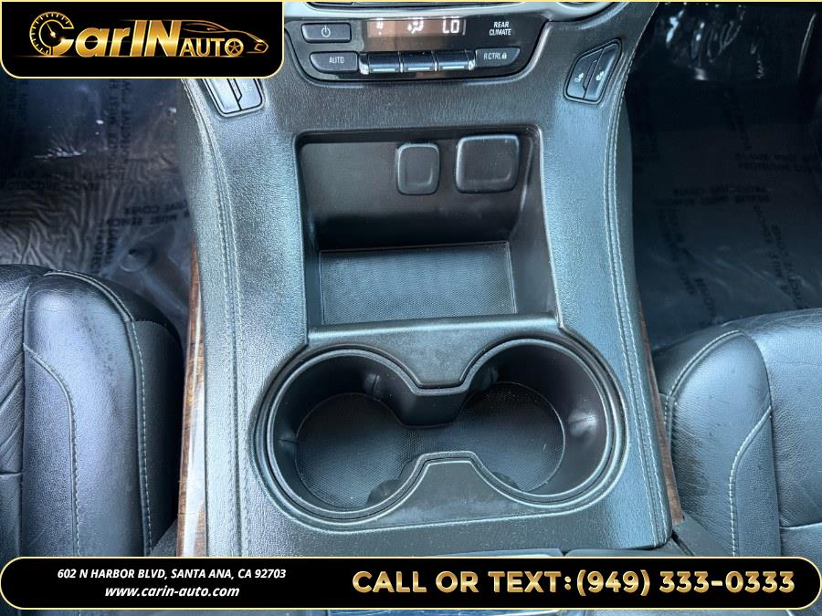 2018 Chevrolet Suburban 2WD 4dr 1500 LT, available for sale in Santa Ana, California | Carin Auto. Santa Ana, California 2018 Chevrolet Suburban 2WD 4dr 1500 LT, available for sale in Santa Ana, California | Carin Auto. Santa Ana, California