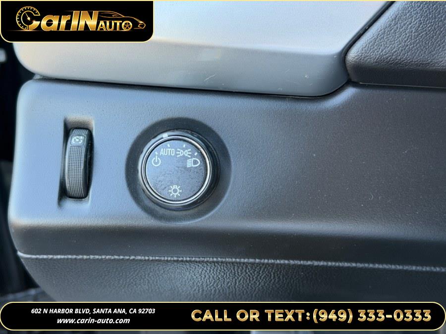 2018 Chevrolet Suburban 2WD 4dr 1500 LT, available for sale in Santa Ana, California | Carin Auto. Santa Ana, California 2018 Chevrolet Suburban 2WD 4dr 1500 LT, available for sale in Santa Ana, California | Carin Auto. Santa Ana, California