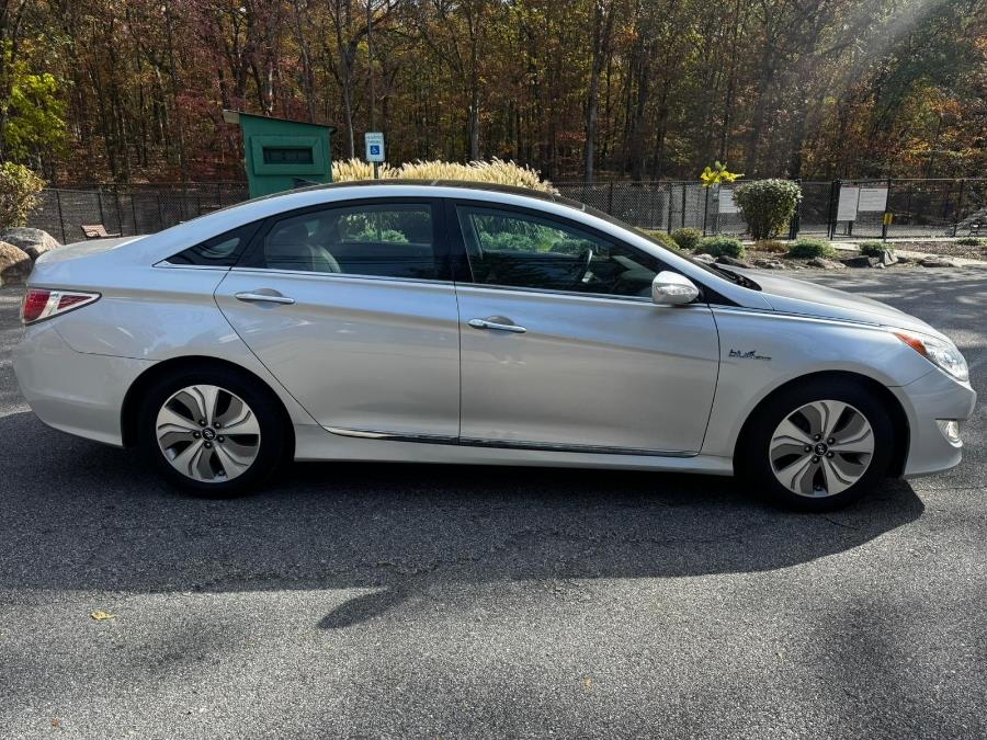 2015 Hyundai Sonata Hybrid 4dr Sdn Limited, available for sale in Bloomingdale, New Jersey | Bloomingdale Auto Group. Bloomingdale, New Jersey 2015 Hyundai Sonata Hybrid 4dr Sdn Limited, available for sale in Bloomingdale, New Jersey | Bloomingdale Auto Group. Bloomingdale, New Jersey