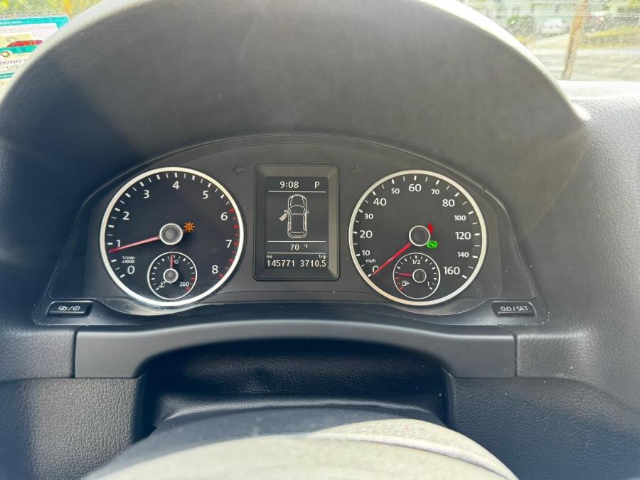 2013 Volkswagen Tiguan 4WD 4dr Auto SE w/Sunroof & Nav *Ltd Avail*, available for sale in Bloomingdale, New Jersey | Bloomingdale Auto Group. Bloomingdale, New Jersey 2013 Volkswagen Tiguan 4WD 4dr Auto SE w/Sunroof & Nav *Ltd Avail*, available for sale in Bloomingdale, New Jersey | Bloomingdale Auto Group. Bloomingdale, New Jersey