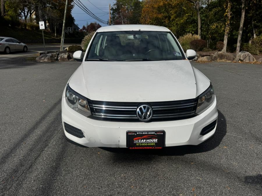 2013 Volkswagen Tiguan 4WD 4dr Auto SE w/Sunroof & Nav *Ltd Avail*, available for sale in Bloomingdale, New Jersey | Bloomingdale Auto Group. Bloomingdale, New Jersey 2013 Volkswagen Tiguan 4WD 4dr Auto SE w/Sunroof & Nav *Ltd Avail*, available for sale in Bloomingdale, New Jersey | Bloomingdale Auto Group. Bloomingdale, New Jersey