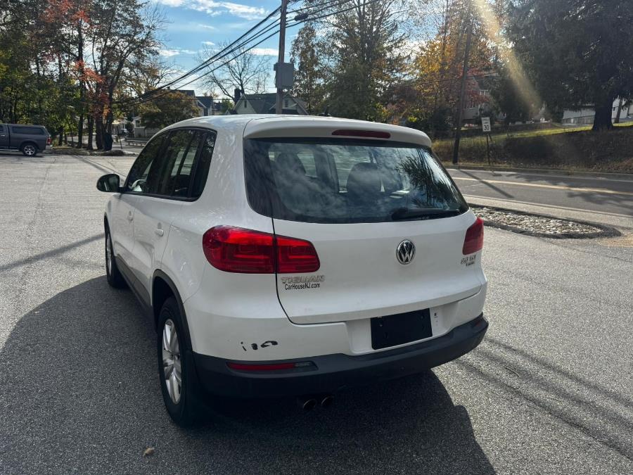 2013 Volkswagen Tiguan 4WD 4dr Auto SE w/Sunroof & Nav *Ltd Avail*, available for sale in Bloomingdale, New Jersey | Bloomingdale Auto Group. Bloomingdale, New Jersey 2013 Volkswagen Tiguan 4WD 4dr Auto SE w/Sunroof & Nav *Ltd Avail*, available for sale in Bloomingdale, New Jersey | Bloomingdale Auto Group. Bloomingdale, New Jersey