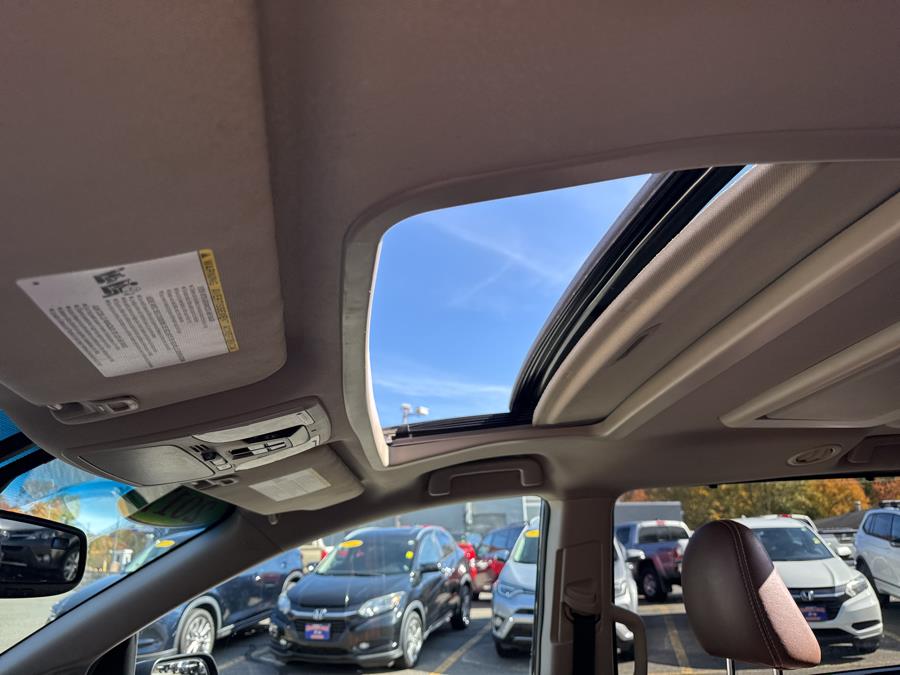 2017 Toyota Sienna Limited Premium FWD 7-Passenger, available for sale in Waterbury, Connecticut | National Auto Brokers, Inc.. Waterbury, Connecticut 2017 Toyota Sienna Limited Premium FWD 7-Passenger, available for sale in Waterbury, Connecticut | National Auto Brokers, Inc.. Waterbury, Connecticut