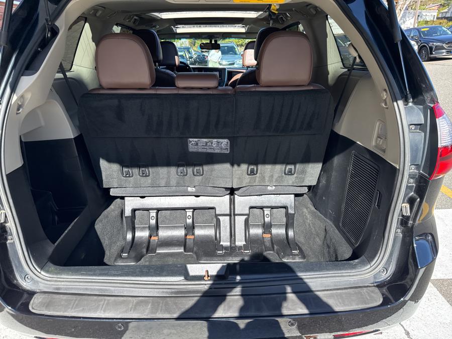 2017 Toyota Sienna Limited Premium FWD 7-Passenger, available for sale in Waterbury, Connecticut | National Auto Brokers, Inc.. Waterbury, Connecticut 2017 Toyota Sienna Limited Premium FWD 7-Passenger, available for sale in Waterbury, Connecticut | National Auto Brokers, Inc.. Waterbury, Connecticut