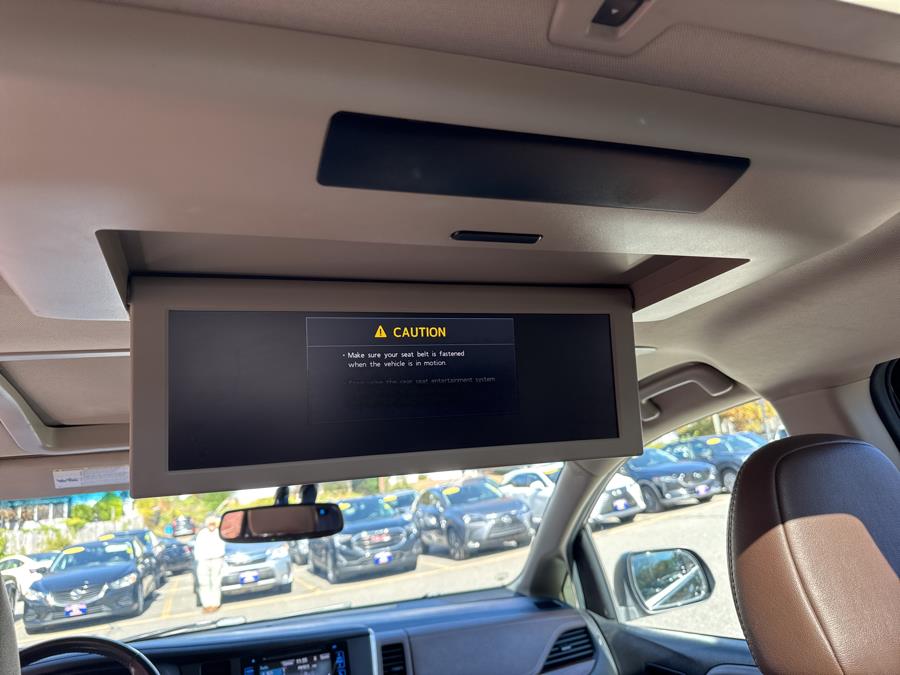 2017 Toyota Sienna Limited Premium FWD 7-Passenger, available for sale in Waterbury, Connecticut | National Auto Brokers, Inc.. Waterbury, Connecticut 2017 Toyota Sienna Limited Premium FWD 7-Passenger, available for sale in Waterbury, Connecticut | National Auto Brokers, Inc.. Waterbury, Connecticut
