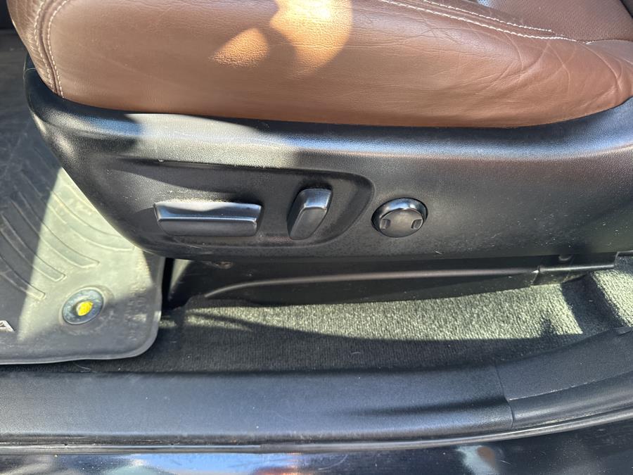 2017 Toyota Sienna Limited Premium FWD 7-Passenger, available for sale in Waterbury, Connecticut | National Auto Brokers, Inc.. Waterbury, Connecticut 2017 Toyota Sienna Limited Premium FWD 7-Passenger, available for sale in Waterbury, Connecticut | National Auto Brokers, Inc.. Waterbury, Connecticut