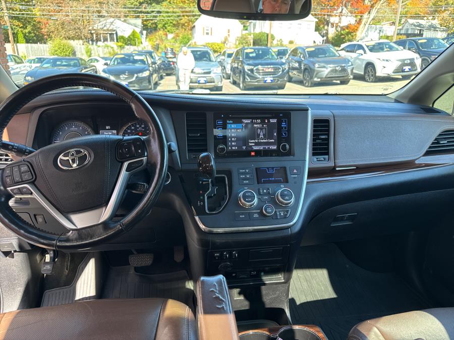2017 Toyota Sienna Limited Premium FWD 7-Passenger, available for sale in Waterbury, Connecticut | National Auto Brokers, Inc.. Waterbury, Connecticut 2017 Toyota Sienna Limited Premium FWD 7-Passenger, available for sale in Waterbury, Connecticut | National Auto Brokers, Inc.. Waterbury, Connecticut