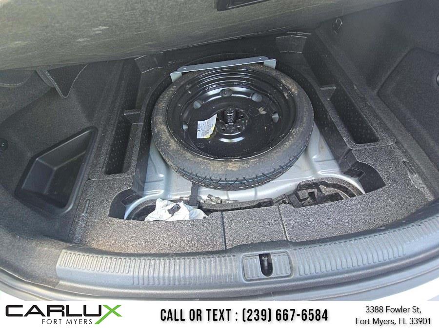 2015 Audi S3 Prestige photo 4