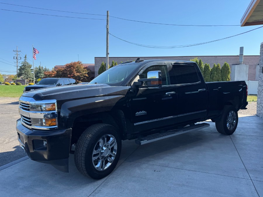 2019 Chevrolet Silverado 1500 RST photo 3
