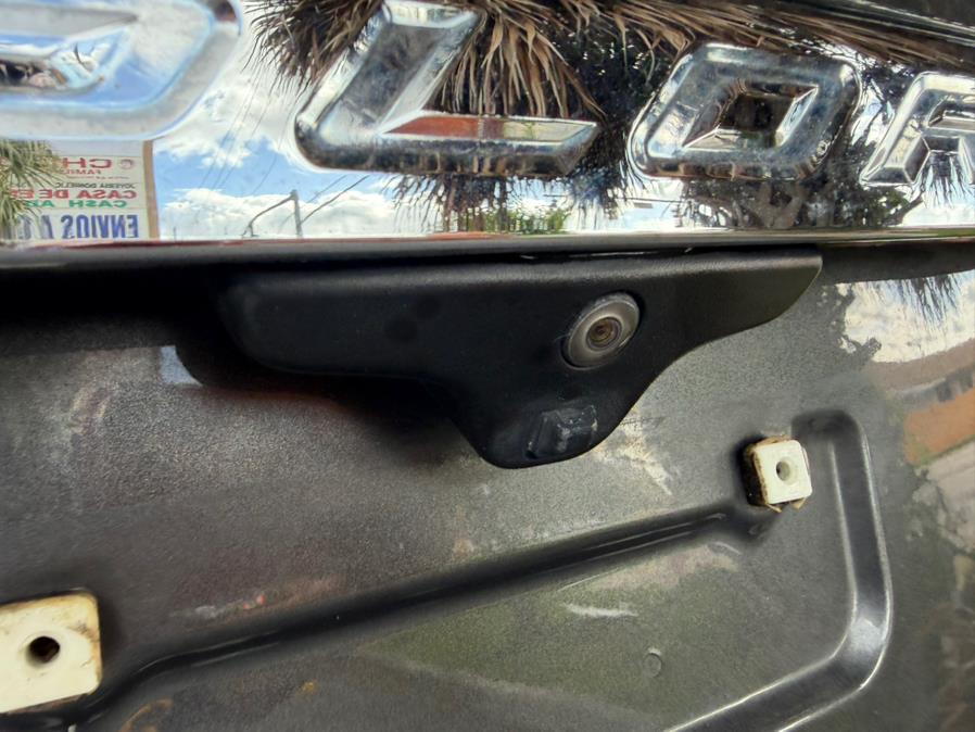 2018 Ford Explorer XLT FWD, available for sale in Hialeah, Florida | The Palm Motors LLC. Hialeah, Florida 2018 Ford Explorer XLT FWD, available for sale in Hialeah, Florida | The Palm Motors LLC. Hialeah, Florida