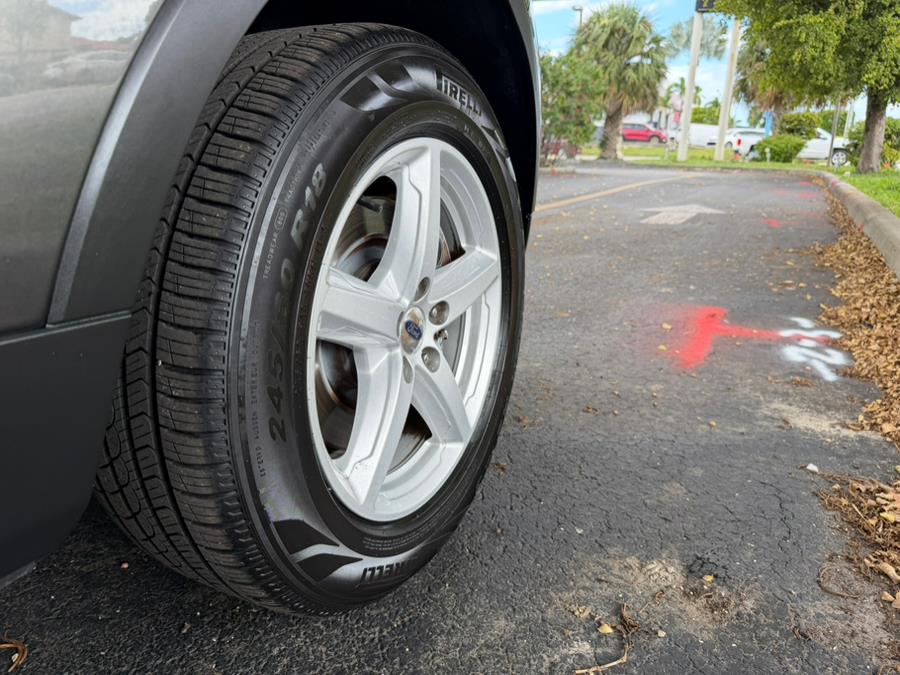 2018 Ford Explorer XLT FWD, available for sale in Hialeah, Florida | The Palm Motors LLC. Hialeah, Florida 2018 Ford Explorer XLT FWD, available for sale in Hialeah, Florida | The Palm Motors LLC. Hialeah, Florida