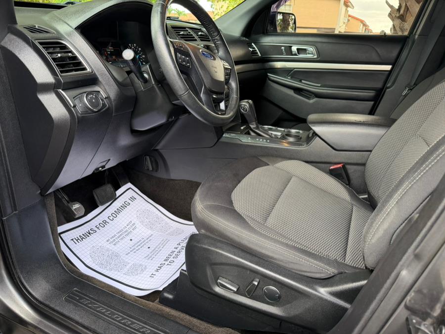 2018 Ford Explorer XLT FWD, available for sale in Hialeah, Florida | The Palm Motors LLC. Hialeah, Florida 2018 Ford Explorer XLT FWD, available for sale in Hialeah, Florida | The Palm Motors LLC. Hialeah, Florida