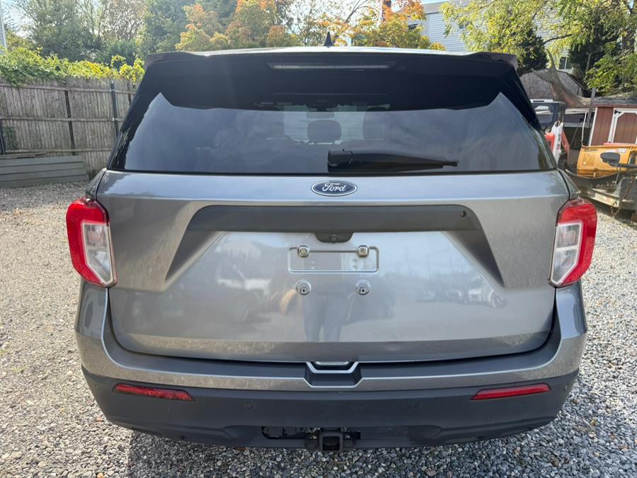 2020 Ford Explorer photo 4