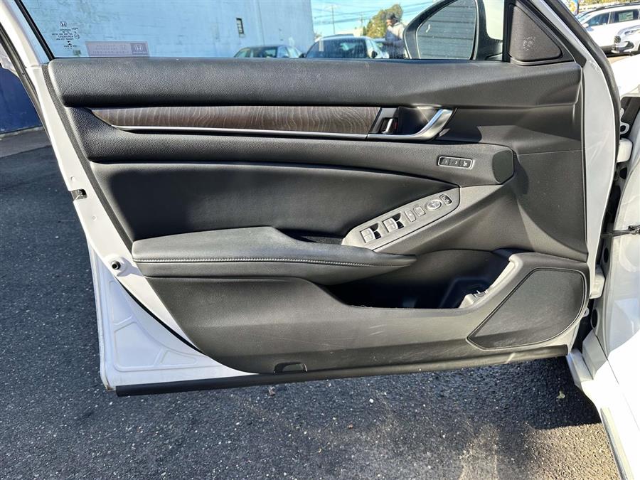 2018 Honda Accord Sedan EX-L, available for sale in Patchogue, New York | Baron Supercenter. Patchogue, New York 2018 Honda Accord Sedan EX-L, available for sale in Patchogue, New York | Baron Supercenter. Patchogue, New York