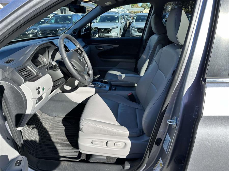 2022 Honda Pilot EX-L, available for sale in Patchogue, New York | Baron Supercenter. Patchogue, New York 2022 Honda Pilot EX-L, available for sale in Patchogue, New York | Baron Supercenter. Patchogue, New York