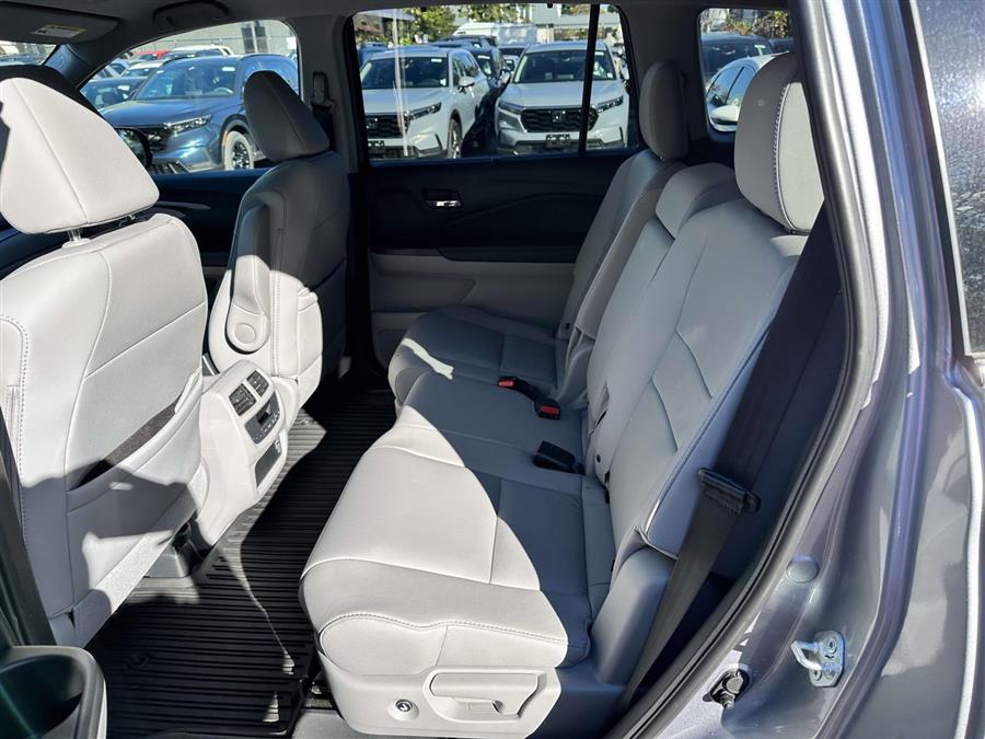 2022 Honda Pilot EX-L, available for sale in Patchogue, New York | Baron Supercenter. Patchogue, New York 2022 Honda Pilot EX-L, available for sale in Patchogue, New York | Baron Supercenter. Patchogue, New York