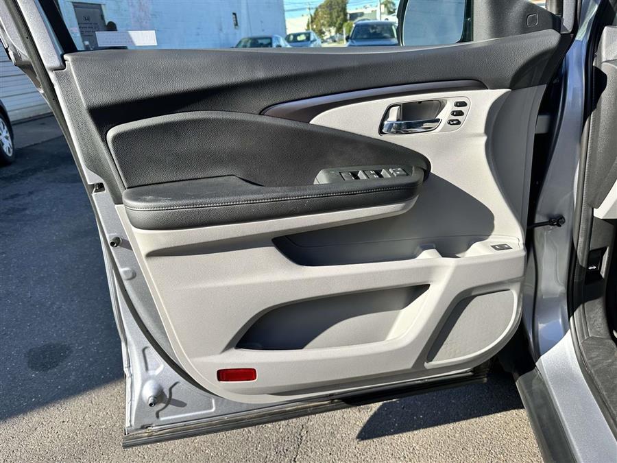 2022 Honda Pilot EX-L, available for sale in Patchogue, New York | Baron Supercenter. Patchogue, New York 2022 Honda Pilot EX-L, available for sale in Patchogue, New York | Baron Supercenter. Patchogue, New York