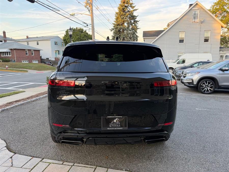 2024 Land Rover Range Rover Sport P550e Autobiography photo 3