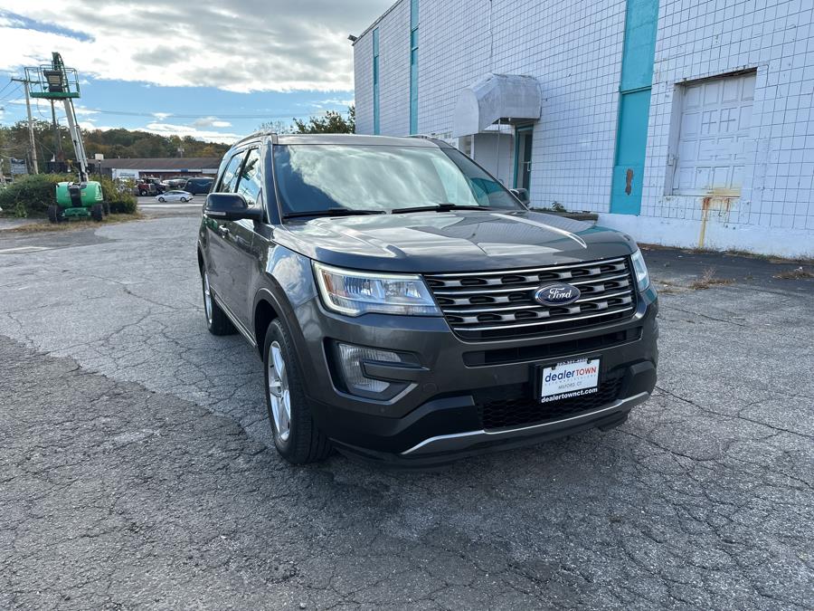 2017 Ford Explorer XLT 4WD, available for sale in Milford, Connecticut | Dealertown Auto Wholesalers. Milford, Connecticut 2017 Ford Explorer XLT 4WD, available for sale in Milford, Connecticut | Dealertown Auto Wholesalers. Milford, Connecticut