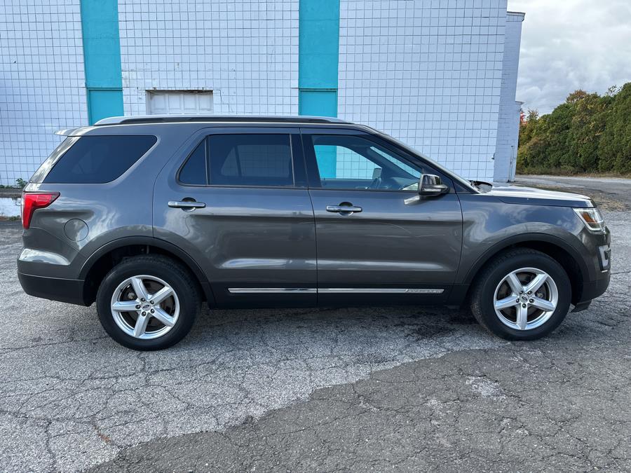2017 Ford Explorer XLT 4WD, available for sale in Milford, Connecticut | Dealertown Auto Wholesalers. Milford, Connecticut 2017 Ford Explorer XLT 4WD, available for sale in Milford, Connecticut | Dealertown Auto Wholesalers. Milford, Connecticut