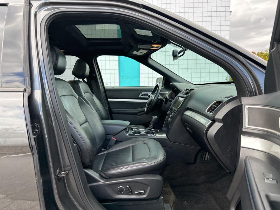 2017 Ford Explorer XLT 4WD, available for sale in Milford, Connecticut | Dealertown Auto Wholesalers. Milford, Connecticut 2017 Ford Explorer XLT 4WD, available for sale in Milford, Connecticut | Dealertown Auto Wholesalers. Milford, Connecticut