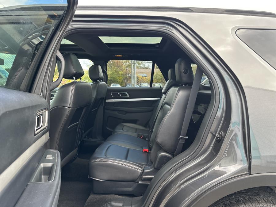 2017 Ford Explorer XLT 4WD, available for sale in Milford, Connecticut | Dealertown Auto Wholesalers. Milford, Connecticut 2017 Ford Explorer XLT 4WD, available for sale in Milford, Connecticut | Dealertown Auto Wholesalers. Milford, Connecticut