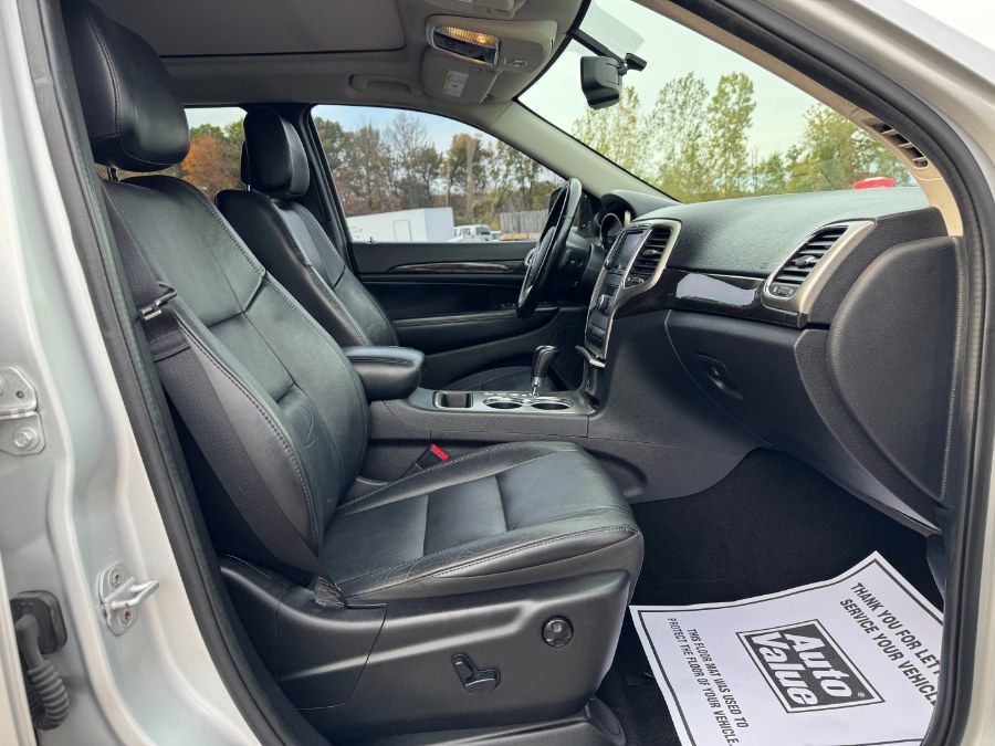 2012 Jeep Grand Cherokee 4WD 4dr Laredo, available for sale in Ortonville, Michigan | Marsh Auto Sales LLC. Ortonville, Michigan 2012 Jeep Grand Cherokee 4WD 4dr Laredo, available for sale in Ortonville, Michigan | Marsh Auto Sales LLC. Ortonville, Michigan
