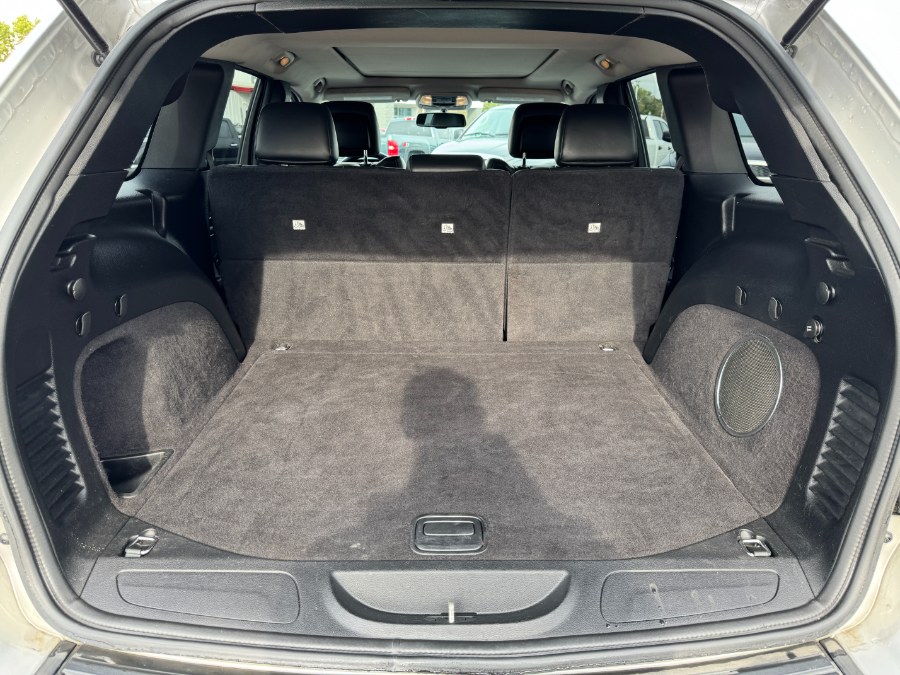 2012 Jeep Grand Cherokee 4WD 4dr Laredo, available for sale in Ortonville, Michigan | Marsh Auto Sales LLC. Ortonville, Michigan 2012 Jeep Grand Cherokee 4WD 4dr Laredo, available for sale in Ortonville, Michigan | Marsh Auto Sales LLC. Ortonville, Michigan