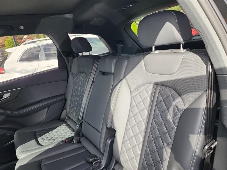 2025 Audi SQ7 Premium Plus 4.0 TFSI quattro, available for sale in Islip, New York | L.I. Auto Gallery. Islip, New York 2025 Audi SQ7 Premium Plus 4.0 TFSI quattro, available for sale in Islip, New York | L.I. Auto Gallery. Islip, New York