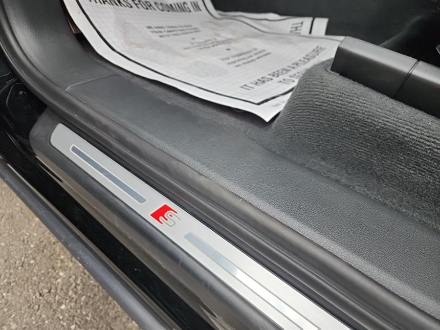2025 Audi SQ7 Premium Plus 4.0 TFSI quattro, available for sale in Islip, New York | L.I. Auto Gallery. Islip, New York 2025 Audi SQ7 Premium Plus 4.0 TFSI quattro, available for sale in Islip, New York | L.I. Auto Gallery. Islip, New York