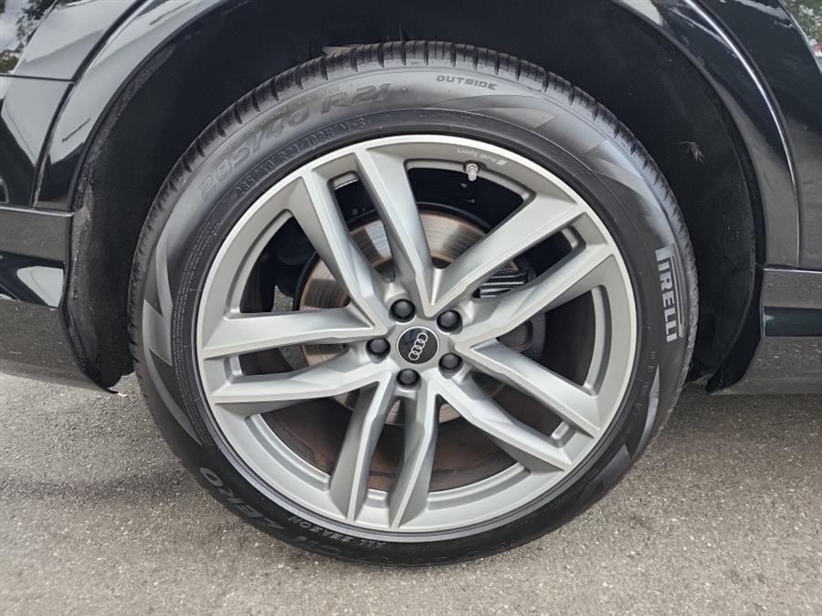 2025 Audi SQ7 Premium Plus 4.0 TFSI quattro, available for sale in Islip, New York | L.I. Auto Gallery. Islip, New York 2025 Audi SQ7 Premium Plus 4.0 TFSI quattro, available for sale in Islip, New York | L.I. Auto Gallery. Islip, New York