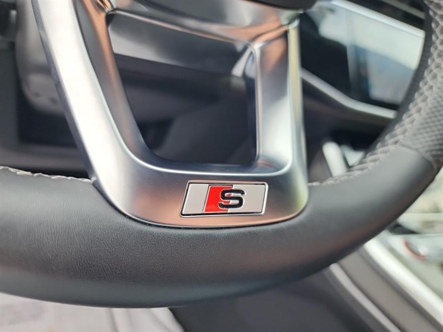 2025 Audi SQ7 Premium Plus 4.0 TFSI quattro, available for sale in Islip, New York | L.I. Auto Gallery. Islip, New York 2025 Audi SQ7 Premium Plus 4.0 TFSI quattro, available for sale in Islip, New York | L.I. Auto Gallery. Islip, New York