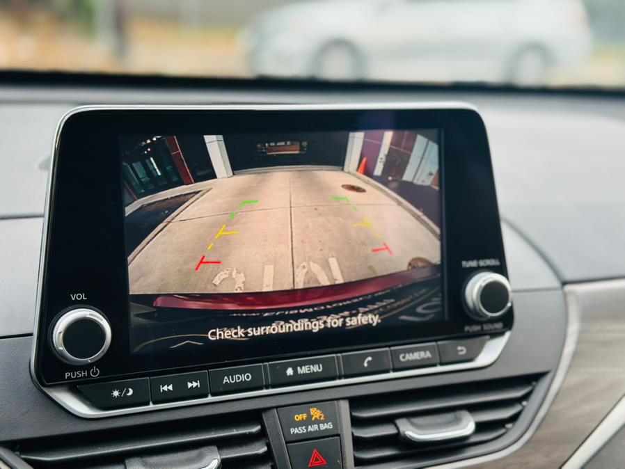 2023 Nissan Altima 2.5 SV Sedan, available for sale in Irvington, New Jersey | Elis Motors Corp. Irvington, New Jersey 2023 Nissan Altima 2.5 SV Sedan, available for sale in Irvington, New Jersey | Elis Motors Corp. Irvington, New Jersey