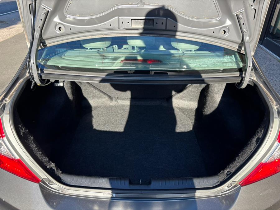 2012 Honda Civic Sdn 4dr Auto LX PZEV, available for sale in New haven, Connecticut | Wilson Maturo Motors. New haven, Connecticut 2012 Honda Civic Sdn 4dr Auto LX PZEV, available for sale in New haven, Connecticut | Wilson Maturo Motors. New haven, Connecticut