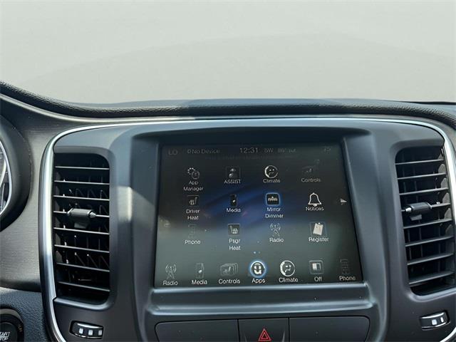 2016 Chrysler 200 Limited, available for sale in Stratford, Connecticut | Wiz Leasing Inc. Stratford, Connecticut 2016 Chrysler 200 Limited, available for sale in Stratford, Connecticut | Wiz Leasing Inc. Stratford, Connecticut